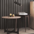 Praddy MEDUSA II NT026 to stolik / stolik nocny w wykończeniu drewno-mdf lakier czarny, drewno-mdf lakier biały. Praddy to portugalski producent wysokiej jakości mebli. Firma powstała w regionie słynącym z wielowielkowej tradycji rzemieślicznej produkcji mebli. Niezwykła dbałość o szczegóły, wysoka jakość ręcznie wytwarzanych mebli i materiałów, z których powstają oraz nowoczesny desgin to coś co wyróżnia markę Praddy na tle innych światowych producentów branży.