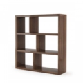 Praddy TENAFLY MEDIUM I ML329|ML331 to regał / biblioteczka w wykończeniu drewno-mdf lakier brązowy.. Praddy to portugalski producent wysokiej jakości mebli. Firma powstała w regionie słynącym z wielowielkowej tradycji rzemieślicznej produkcji mebli. Niezwykła dbałość o szczegóły, wysoka jakość ręcznie wytwarzanych mebli i materiałów, z których powstają oraz nowoczesny desgin to coś co wyróżnia markę Praddy na tle innych światowych producentów branży.