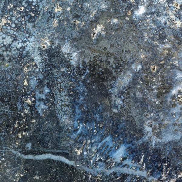 Sicis-Vetrite-Gem-Glass-Neve-wielkoformatowy-panel-szklany-kamienie-szlachetne-120x280-cm-szary-niebieski-bialy-granatowy-2 Sicis Vetrite z kolekcji Gem Glass model Neve to wielkoformatowy panel szklany kamienie szlachetne o wymiarach 120x280 cm. Kolory tego modelu to: szary, niebieski, biały, granatowy, a możliwe wykończenia powierzchni: Chrome, Opalescent, Satin.