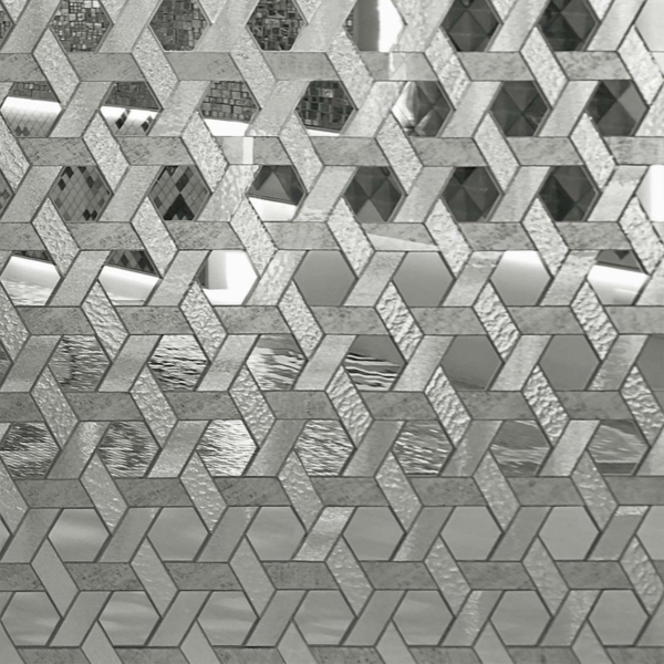 Sicis-Vetrite-Vetrite-Decorativa-Agra-Glacial-wielkoformatowy-panel-szklany-srebrny-szary-grafitowy-1 Sicis Vetrite z kolekcji Vetrite Decorativa model Agra Glacial to wielkoformatowy panel szklany o wymiarach 36,80x34 cm. Kolory tego modelu to: srebrny, szary, grafitowy, a możliwe wykończenia powierzchni: Satin.