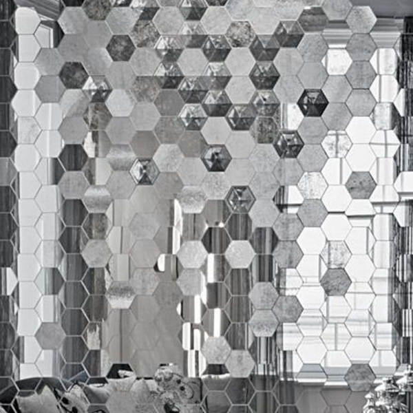 Sicis-Vetrite-Vetrite-Decorativa-Perseo-Grey-wielkoformatowy-panel-szklany-srebrny-szary-3 Sicis Vetrite z kolekcji Vetrite Decorativa model Perseo Grey to wielkoformatowy panel szklany o wymiarach 132,5x254,6 cm. Kolory tego modelu to: srebrny, szary, a możliwe wykończenia powierzchni: Satin.