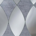 Sicis Vetrite z kolekcji Vetrite Decorativa model Vetrite 3 Pergamino Grey to wielkoformatowy panel szklany o wymiarach 21x42 cm. Kolory tego modelu to: srebrny, szary, grafitowy, a możliwe wykończenia powierzchni: Satin.