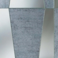 Sicis Vetrite z kolekcji Vetrite Decorativa model Vetrite 5 Pergamino Grey to wielkoformatowy panel szklany o wymiarach 27,2x30 cm. Kolory tego modelu to: szary, srebrny, a możliwe wykończenia powierzchni: Satin.