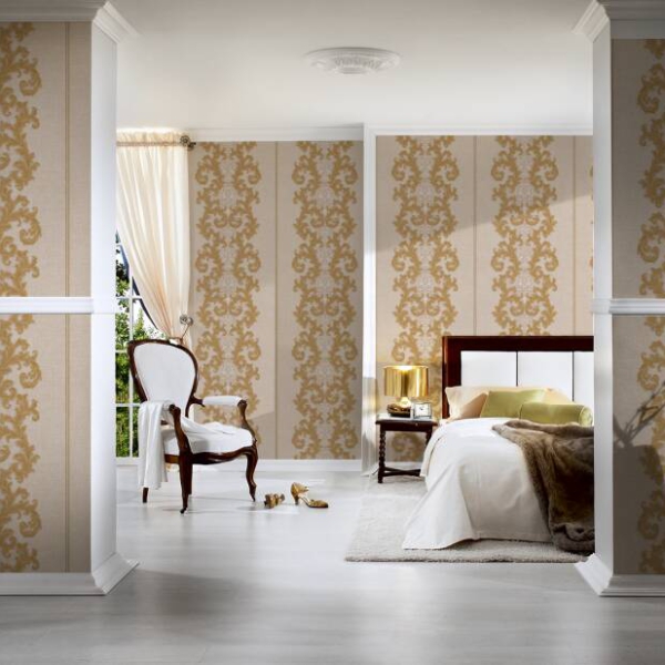 Versace-Home-Versace-2-962323-tapeta-ornamenty-Vintage-adamaszek-efekt-postarzenia-klasyczny-kolory-bezowy-kremowy-zloty-metaliczny-5 Versace Home kolekcja Versace 2 - 2962323 tapeta ornamenty Vintage adamaszek efekt postarzenia klasyczny kolory beżowy kremowy złoty metaliczny - tapeta przeznaczona do pomieszczeń: przedpokój, kuchnia, biuro, sypialnia, pomieszczenie o dużym natężeniu ruchu.