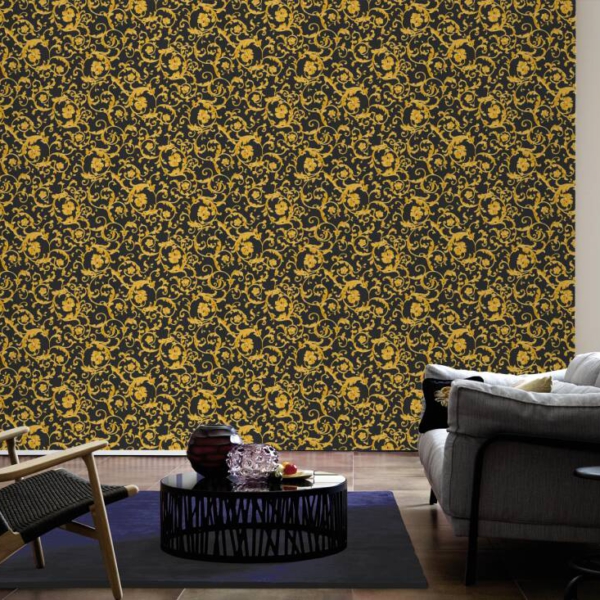 Versace-Home-Versace-3-343262-tapeta-ornamenty-rosliny-Vintage-kwiaty-kolory-czarny-zloty-metaliczny-zolty-9 Versace Home kolekcja Versace 3 - 3343262 tapeta ornamenty rośliny Vintage kwiaty kolory czarny złoty metaliczny żółty - tapeta przeznaczona do pomieszczeń: przedpokój, salon, sypialnia.