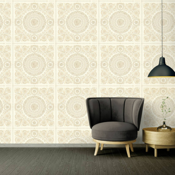 Versace-Home-Versace-4-370551-tapeta-kwiaty-liscie-ornamenty-rosliny-kolory-bezowy-kremowy-metaliczny-bialy-4 Versace Home Versace 4370551 tapeta kwiaty liście ornamenty rośliny kolory beżowy kremowy metaliczny biały - tapeta przeznaczona do pomieszczeń: przedpokój, salon, sypialnia.