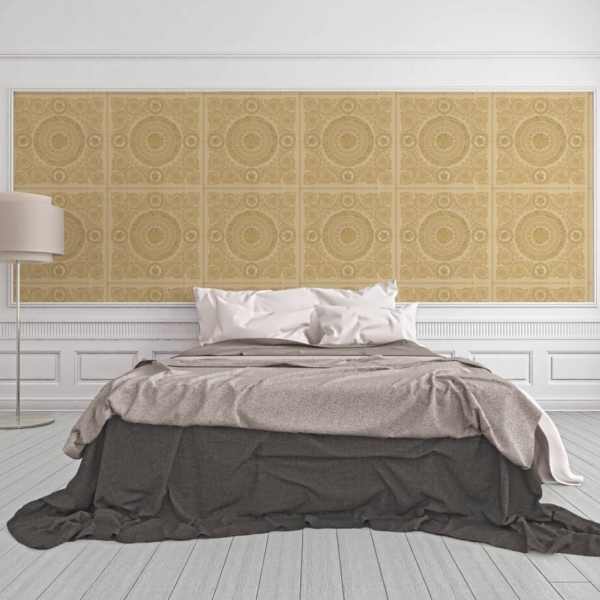 Versace-Home-Versace-4-370554-tapeta-kwiaty-liscie-ornamenty-rosliny-kolory-zloty-metaliczny-zolty-11 Versace Home kolekcja Versace 4 - 4370554 tapeta kwiaty liście ornamenty rośliny kolory złoty metaliczny żółty - tapeta przeznaczona do pomieszczeń: przedpokój, salon, sypialnia.