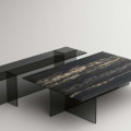Tonelli Design Sestante Stone stolik kawowy z marmurowym blatem i szklaną podstawą
