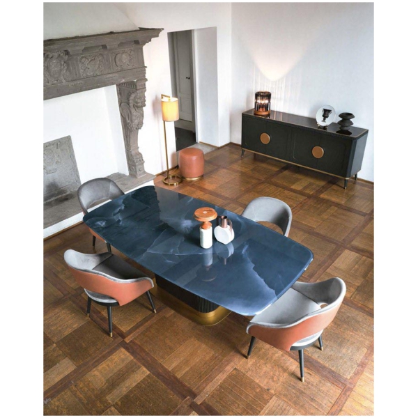 Scappini-Home-Future-Stol-do-jadalni-ze-szklanym-blatem-2 Scappini Home, stół Future z hartowanym szklanym blatem z cyfrowym drukiem, podstawa w kolorze 7026 GRANITE GREY z matową mosiężną platformą, wymiary 230x120x78 cm.