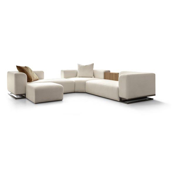 Scappini-Home-Over-Sofa-modulowa Scappini Home, sofa modułowa Over, trzyosobowa, z półką na tyłach, obicie z tkaniny AZI-GL-501, metalowa podstawa w kolorze mosiądzu.