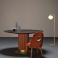 Scappini Home Spy Chair, krzesło z tkaniną AZI-GL 303, mosiężnymi akcentami, nogami w kolorze miedzianym i matowym wykończeniu.