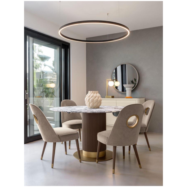 Scappini-Home-Spy-Krzeslo-6 Scappini Home Spy Chair, krzesło z tkaniną AZI-GL 303, mosiężnymi akcentami, nogami w kolorze miedzianym i matowym wykończeniu.