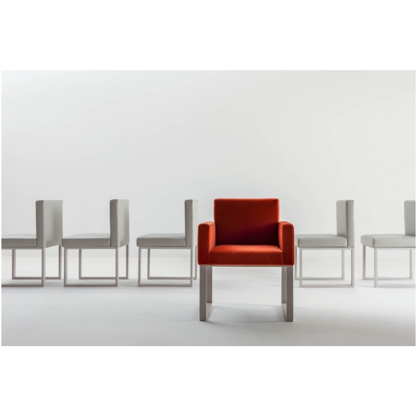 Laurameroni BD 03 Krzesło drewniane tapicerowane z kolekcji Maxima projektu Bartoli Design