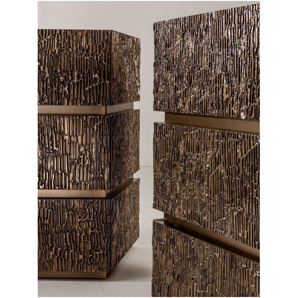 Laurameroni-Corteccia-Komoda-z-metalowym-rzezbieniem-i-marmurowym-blatem-kolekcja-Corteccia-Laurameroni-1.jpg Laurameroni Corteccia Komoda z metalowym rzeźbieniem i marmurowym blatem z kolekcji Corteccia projektu Laurameroni