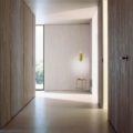 Laurameroni Decor Wardrobe Garderoba szafa z rzeźbionymi drzwiami z kolekcji Decor projektu Bartoli Design