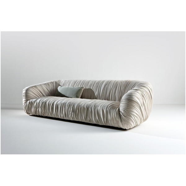 Laurameroni-Drape-Sofa-Sofa-z-miekkiej-skory-nubukowej-kolekcja-Drape-Bartoli-Design-2.jpg Laurameroni Drapè Sofa Sofa z miękkiej skóry nubukowej z kolekcji Drapè projektu Bartoli Design