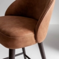 Laurameroni LV 101 Stool Hoker barowy tapicerowany z kolekcji projektu Laurameroni