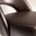 Laurameroni LV 102 Stool Hoker tapicerowany skórą z kolekcji projektu Laurameroni