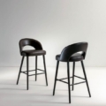 Laurameroni LV 102 Stool Hoker tapicerowany skórą z kolekcji projektu Laurameroni