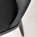 Laurameroni LV 103 Chair Krzesło drewniane tapicerowane z kolekcji projektu Laurameroni