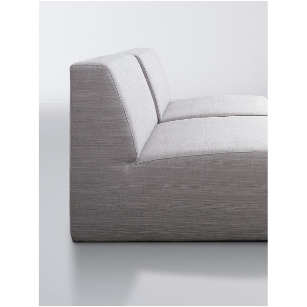Laurameroni-Largo-Sofa-ze-skory-lub-tkaniny-kolekcja-Orchestra-System-Bartoli-Design-1.jpg Laurameroni Largo Sofa ze skóry lub tkaniny z kolekcji Orchestra System projektu Bartoli Design