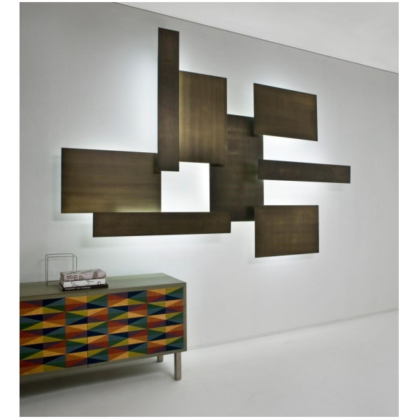 Laurameroni-Lightwall-Lampa-scienna-metalowa-podswietlana-instalacja-kolekcja-Elements-Mark-Anderson-2.jpg Laurameroni Lightwall Lampa ścienna metalowa podświetlana instalacja z kolekcji Elements projektu Mark Anderson