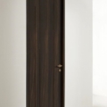 Laurameroni Line Hinged Door Drzwi metalowe pasy z kolekcji Line projektu Cesare Arosio