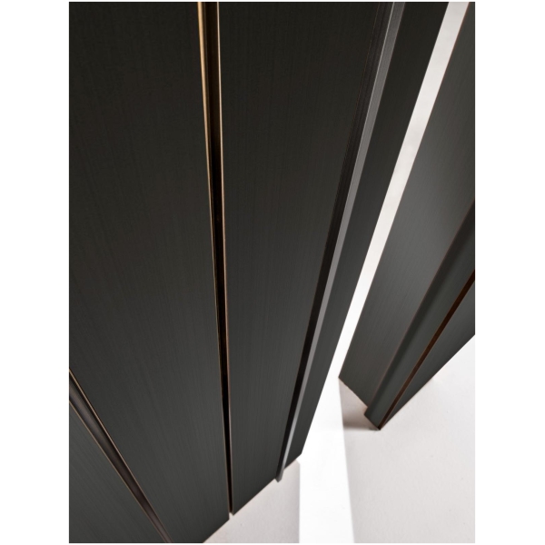Laurameroni-Line-Sliding-Door-Drzwi-przesuwne-mosiadz-kolekcja-Line-Cesare-Arosio-1.jpg Laurameroni Line Sliding Door Drzwi przesuwne mosiądz z kolekcji Line projektu Cesare Arosio