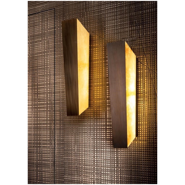Laurameroni-Mayfair-Wall-Lampa-scienna-z-pergaminu-i-mosiadzu-kolekcja-Elements-Mauro-Fabbro-3.jpg Laurameroni Mayfair Wall Lampa ścienna z pergaminu i mosiądzu z kolekcji Elements projektu Mauro Fabbro