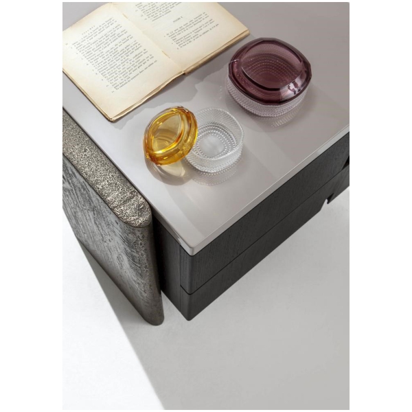 Laurameroni-Outfit-Bedside-Table-szafka-nocna-z-drewna-kolekcja-Outfit-Cesare-Arosio-6.jpg Laurameroni Outfit Bedside Table szafka nocna z drewna z kolekcji Outfit projektu Cesare Arosio
