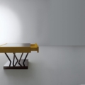 Laurameroni SA 01 SA 04 SA 05 Stoliki szklane niskie z metalową bazą z kolekcji Sottsass projektu Sottsass Associati