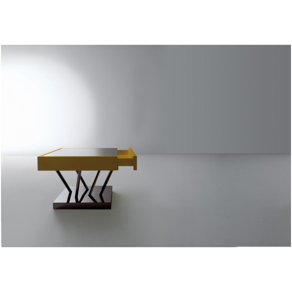 Laurameroni-SA-01-SA-04-SA-05-Stoliki-szklane-niskie-z-metalowa-baza-kolekcja-Sottsass-Sottsass-Associati-10.jpg Laurameroni SA 01 SA 04 SA 05 Stoliki szklane niskie z metalową bazą z kolekcji Sottsass projektu Sottsass Associati