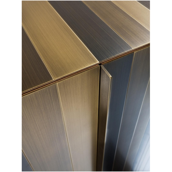 Laurameroni-ST-01-Komoda-szafka-wysoka-metal-i-drewno-kolekcja-Stars-Bartoli-Design-1.jpg Laurameroni ST 01 Komoda szafka wysoka metal i drewno z kolekcji Stars projektu Bartoli Design