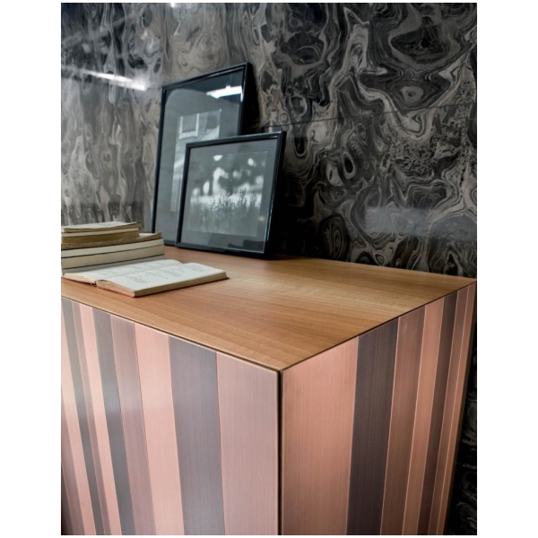 Laurameroni-ST-01-Komoda-szafka-wysoka-metal-i-drewno-kolekcja-Stars-Bartoli-Design-10.jpg Laurameroni ST 01 Komoda szafka wysoka metal i drewno z kolekcji Stars projektu Bartoli Design