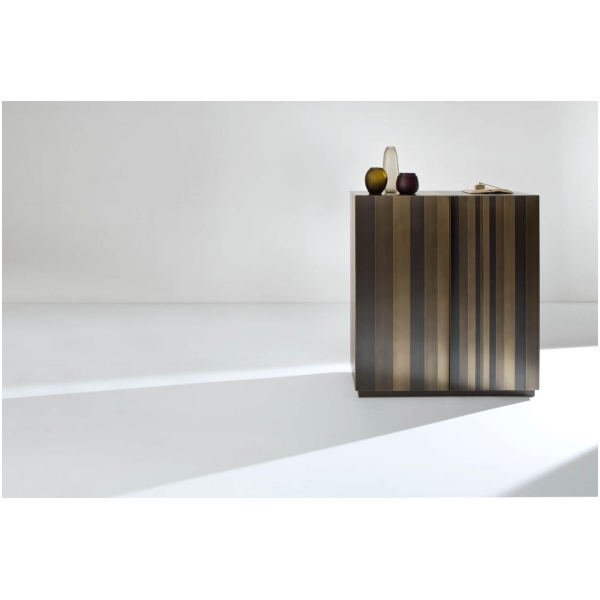 Laurameroni-ST-01-Komoda-szafka-wysoka-metal-i-drewno-kolekcja-Stars-Bartoli-Design.jpg Laurameroni ST 01 Komoda szafka wysoka metal i drewno z kolekcji Stars projektu Bartoli Design