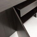 Laurameroni ST 12 Komoda z metalowym wykończeniem z kolekcji Stars projektu Bartoli Design