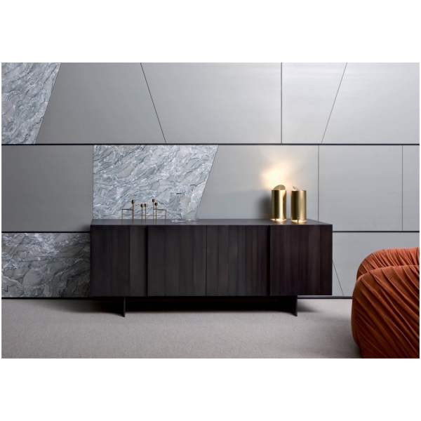 Laurameroni-ST-12-Komoda-z-metalowym-wykonczeniem-kolekcja-Stars-Bartoli-Design-11.jpg Laurameroni ST 12 Komoda z metalowym wykończeniem z kolekcji Stars projektu Bartoli Design