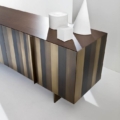 Laurameroni ST 12 Komoda z metalowym wykończeniem z kolekcji Stars projektu Bartoli Design
