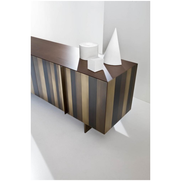 Laurameroni-ST-12-Komoda-z-metalowym-wykonczeniem-kolekcja-Stars-Bartoli-Design-2.jpg Laurameroni ST 12 Komoda z metalowym wykończeniem z kolekcji Stars projektu Bartoli Design