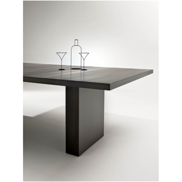 Laurameroni-ST-51-M-Stol-prostokatny-z-metalu-kolekcja-Stars-Bartoli-Design-1.jpg Laurameroni ST 51 M Stół prostokątny z metalu z kolekcji Stars projektu Bartoli Design