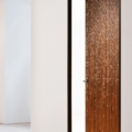 Laurameroni Unlimited Hinged Door Drzwi metalowo-drewniane na zawiasach z kolekcji Unlimited projektu Edoardo Colzani