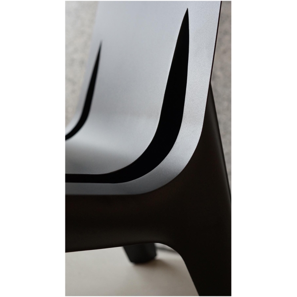 Zieta-J-Chair-krzeslo-wariant-J-Chair-kolor-Graphite-Grey-Matt-7021-Aluminium-wykonczenie-No-Leather-7.jpg Zięta J-Chair krzesło wariant J-Chair kolor Graphite Grey Matt 7021 Aluminium wykończenie No Leather