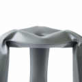 Zięta Plopp stołek wariant Plopp Standard kolor Umbra Grey Matt 7022