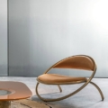 fotel Hessentia Ryo 581 zaprojektowana przez Claudio Cappellini, materiały: Tkanina, Skóra, Metal