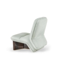 fotel Hessentia Ypsilon 321 zaprojektowana przez Luca Erba, materiały: Tkanina, Skóra, Skóra o wyglądzie skóry końskiej (pony-look), Drewno, Metal