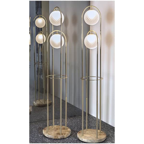 lampa-podlogowa-Hessentia-Heron-502-2 lampa podłogowa Hessentia Heron 502 zaprojektowana przez Luca Erba, materiały: Metal, drewno, szkło artystyczne