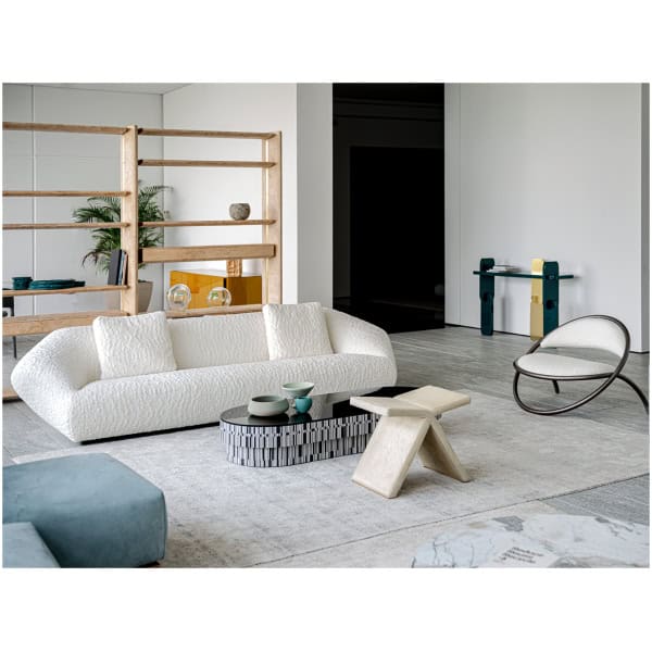 sofa-Hessentia-Bloom-623-2 sofa Hessentia Bloom 623 zaprojektowana przez Luca Erba, materiały: Tkanina, skóra, drewno