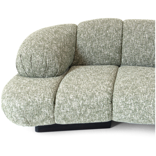 sofa-Hessentia-Kiro-567-11 sofa Hessentia Kiro 567 zaprojektowana przez Luca Erba, materiały: Tkanina, skóra, drewno