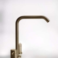 Gessi316 CESELLO 54411 Bateria umywalkowa trzyotworowa z wylewka wiele kolorow 239 Stal szczotkowana 707 Czarny metal szczotkowany PVD 708 Miedź szczotkowana PVD 726 Ciepła stal PVD