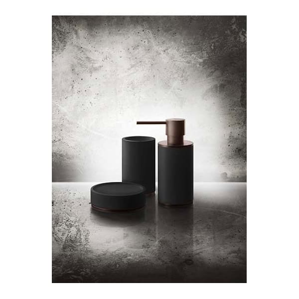 Gessi-GESSI316-ACCESSORIES-54738-Dozownik-do-mydla-wiele-kolorow-1.jpg Gessi316 GESSI316 ACCESSORIES 54738 Dozownik do mydla wiele kolorow 239 Stal szczotkowana 707 Czarny metal szczotkowany PVD 708 Miedź szczotkowana PVD 726 Ciepła stal PVD